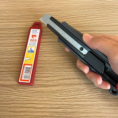 ซื้อ การตัดแม่นยํา 18 มม เครื่องตัดใบมีด ด้วยความแม่นยําสูงและความกว้าง 18 มม การผลิตออนไลน์