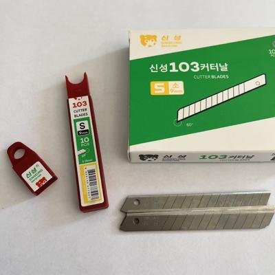 ซื้อ Cutting Paper Get 9mm Cutter Blades with 0.38mm Blade Thickness and High Carbon Steel Material การผลิตออนไลน์