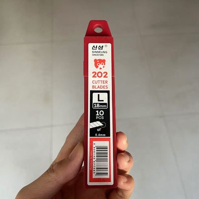 ใบมีดคัตเตอร์สำหรับงานอดิเรก หน้ากว้าง 18 มม. ยาว 109 มม. 8 ชิ้น